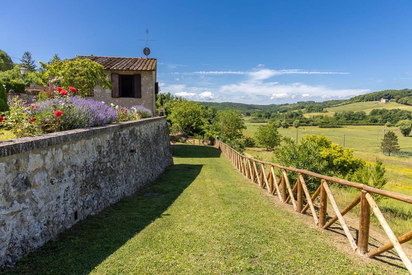 Il Fienile Dei Cardinali Apartment Colle di Val d'Elsa Exterior photo